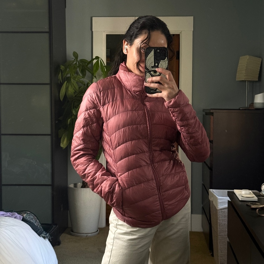 Uniqlo Women's Mauve Puffer Jacket